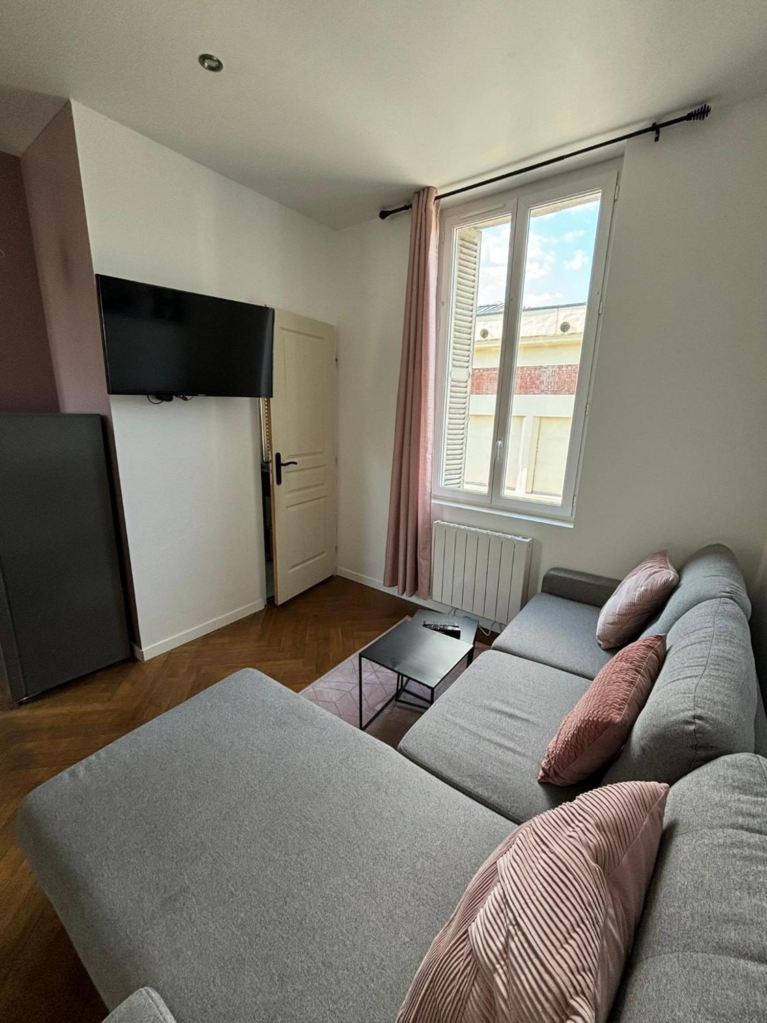 Apartamento Pink Cosy Louviers Exterior foto
